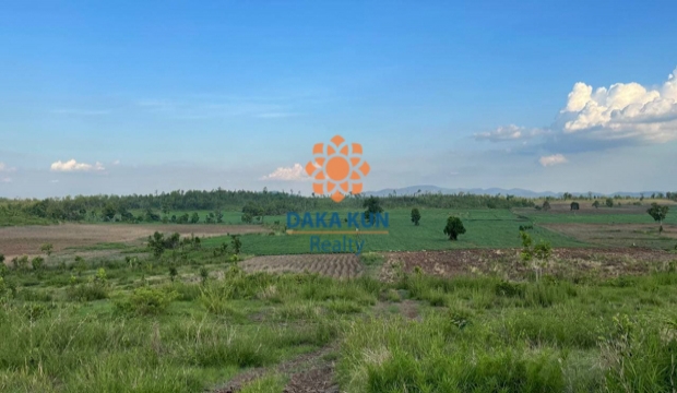 Land for Sale on National road 64 in Preah Vihear